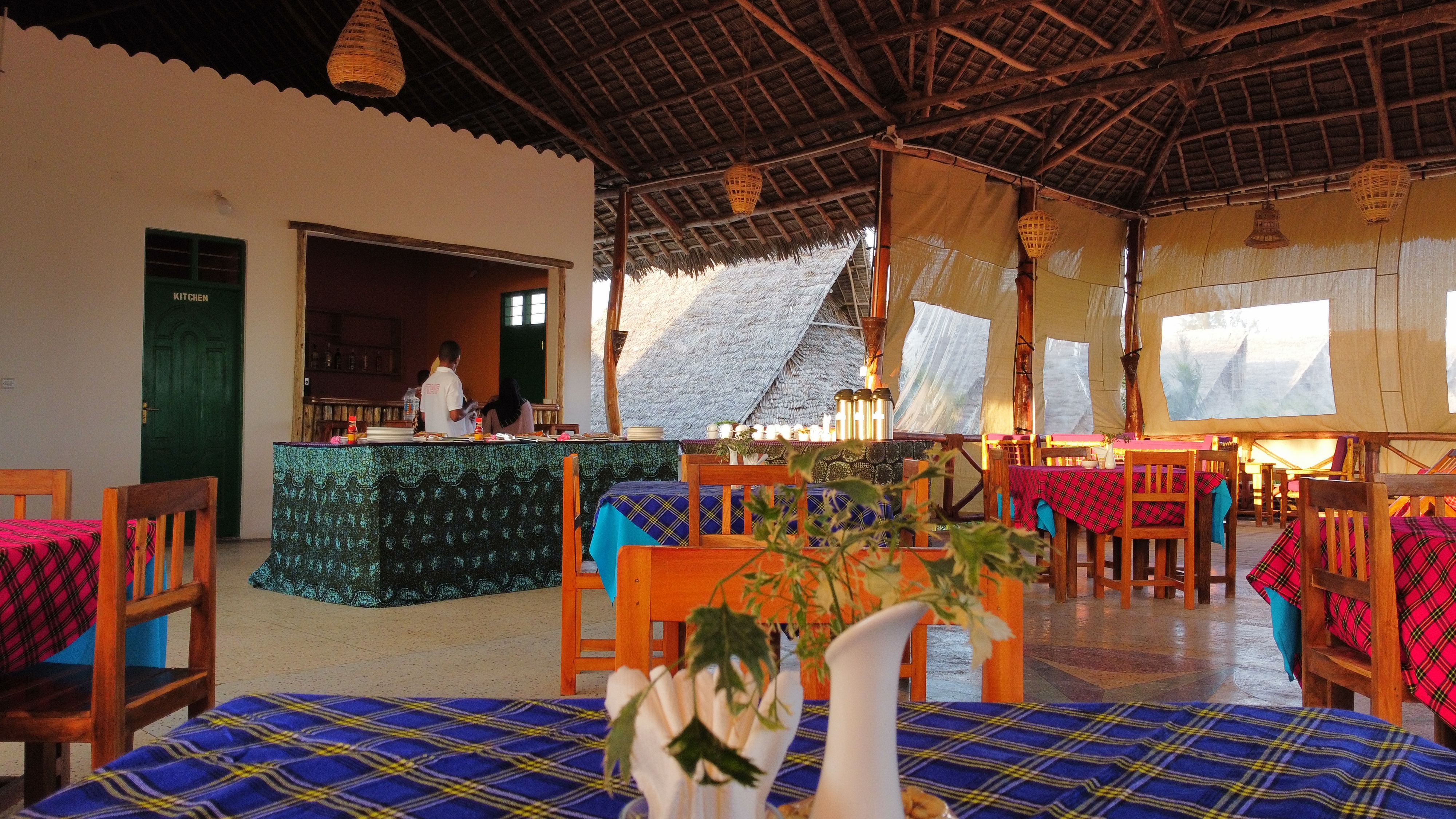 Tropical Surroundings - Jabali Bungalows Lodge in Paje, Zanzibar