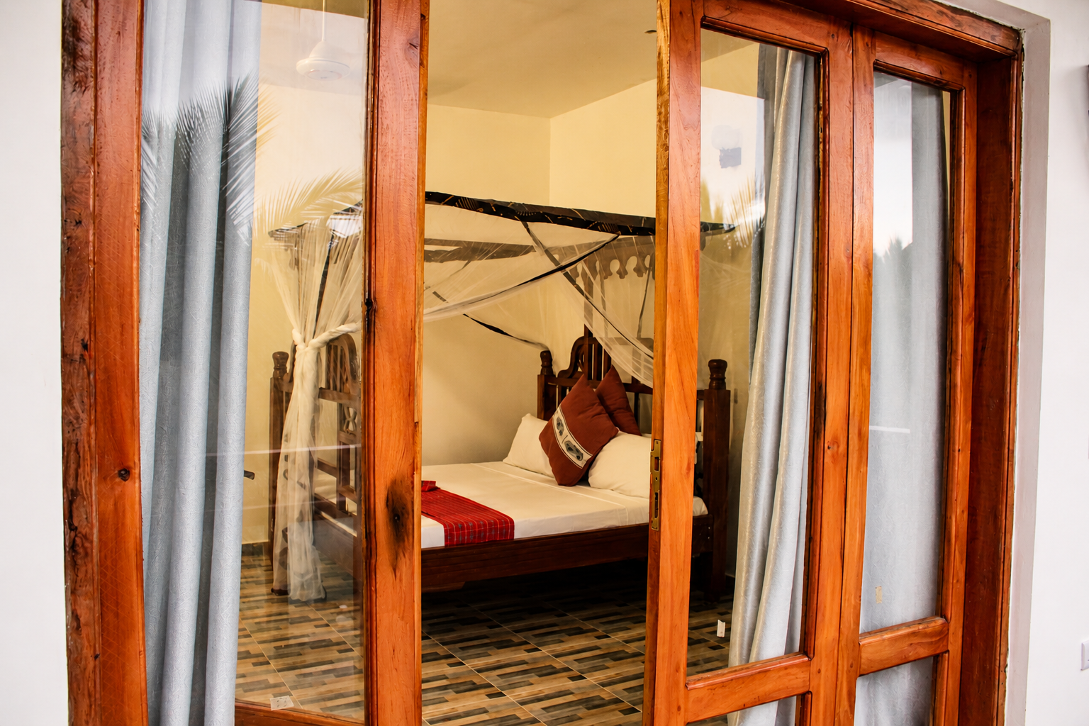 King Double Room - Pool View